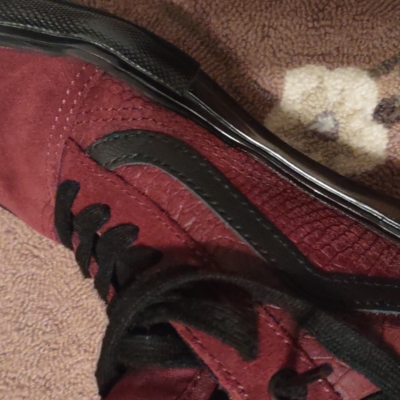 VANS Breana Geering Sk8 Old Skool Embossed Suede Burgundy - Picture 6 of 7